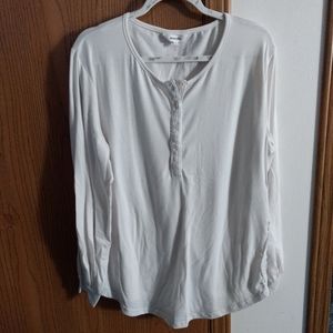 Like new Button down T-shirt